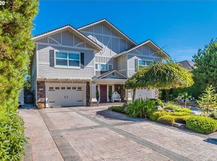 1035 Royal Saint George Dr, Florence, OR 97439