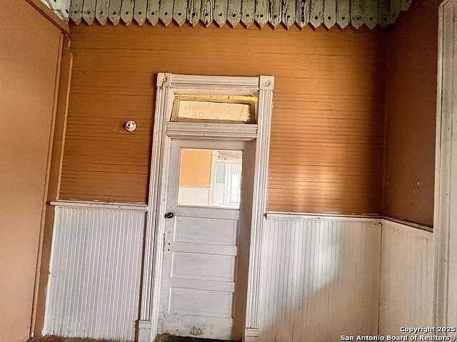 2 bed, 1.0 bath, 800 sqft, $600 — Photo 2