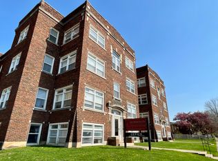 1002 S 2nd St #9, Springfield, IL 62704