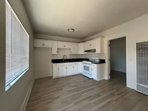 2310-2312 N Elm Ave, Long Beach, CA 90806