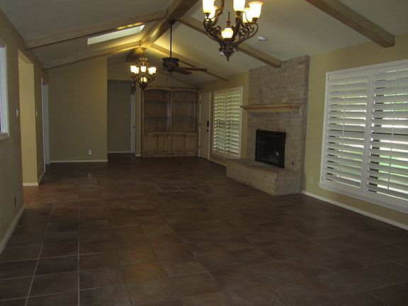 4th image of 5007 Chapel Hill Dr