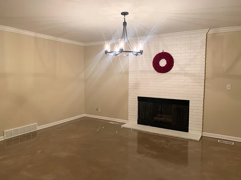 1408 E Linda Rosa Ave — Photo 4