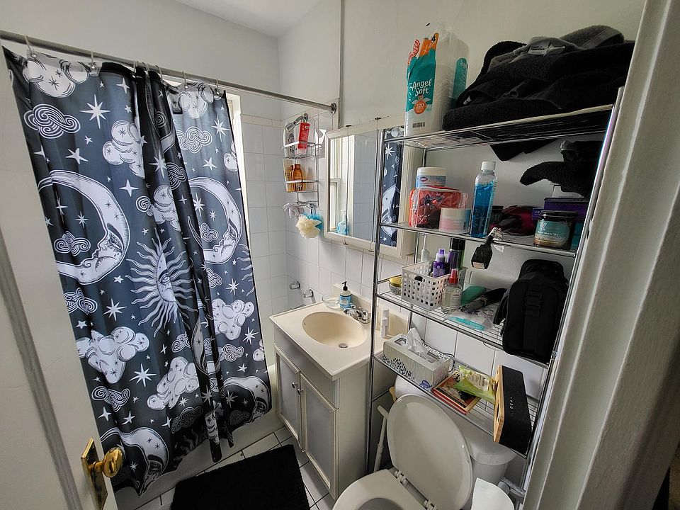 1st image of 5019 N Wolcott Ave #412