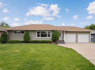 309 S 12th St, Marshalltown, IA 50158