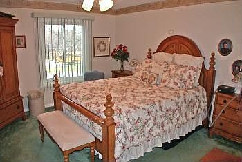 5th image of 4602 Euclid Ave APT 2A