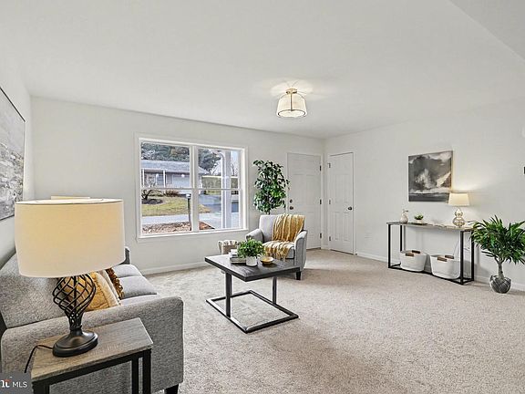 4th image of 35 W Sunset View St