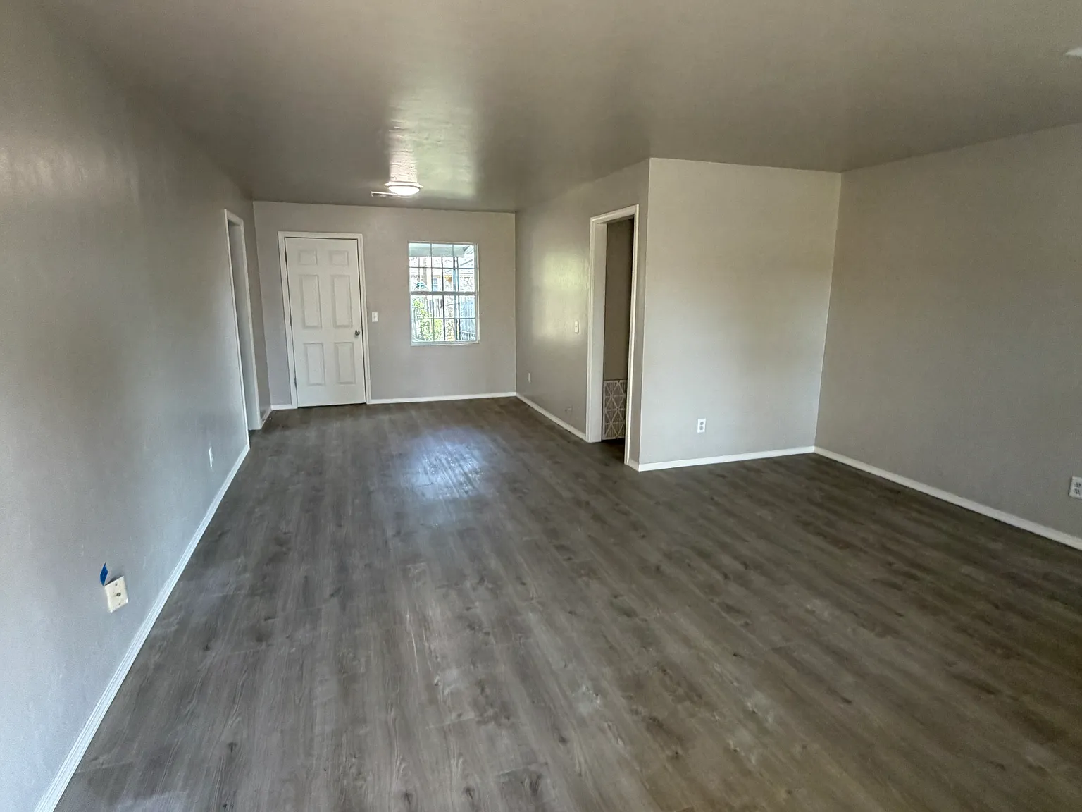1407 Oxford Way — Photo 1