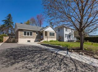 315 Summit Ave, Ottawa, ON K1H 5Z7