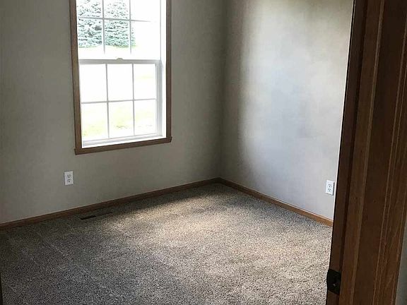 4th image of 11355 Jasmine Dr