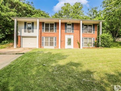 3200 Crosswinds Ct, High Ridge, MO, 63049