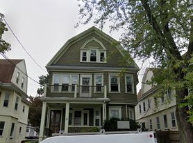 19 Warner St