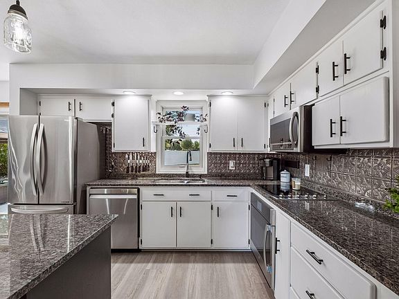5th image of 2134 Shale Ln