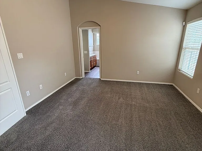 2526 Tuscan Hills Ln — Photo 26