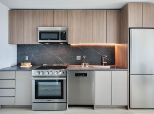 69-65 Yellowstone Blvd #906, Forest Hills, NY 11375