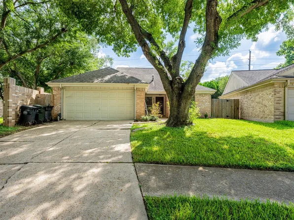 2342 Sunset Trl, Sugar Land, TX 77478