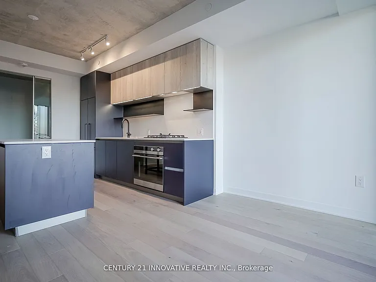 2625 Dundas St W #311 — Photo 14