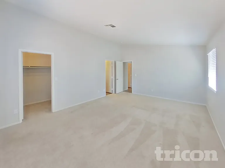 6421 Gold Canyon Dr — Photo 8