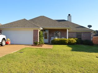 456 Magnolia Pl, Brandon, MS 39042