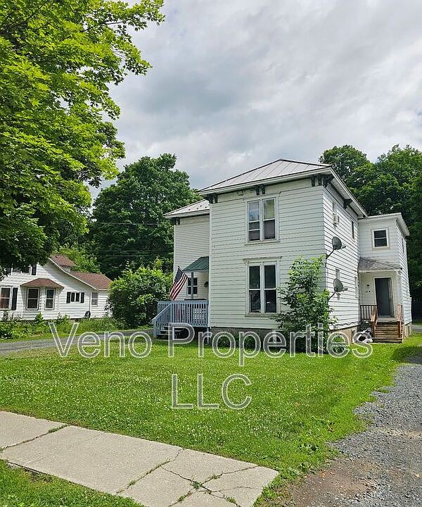1st image of 17 19th Ave #D