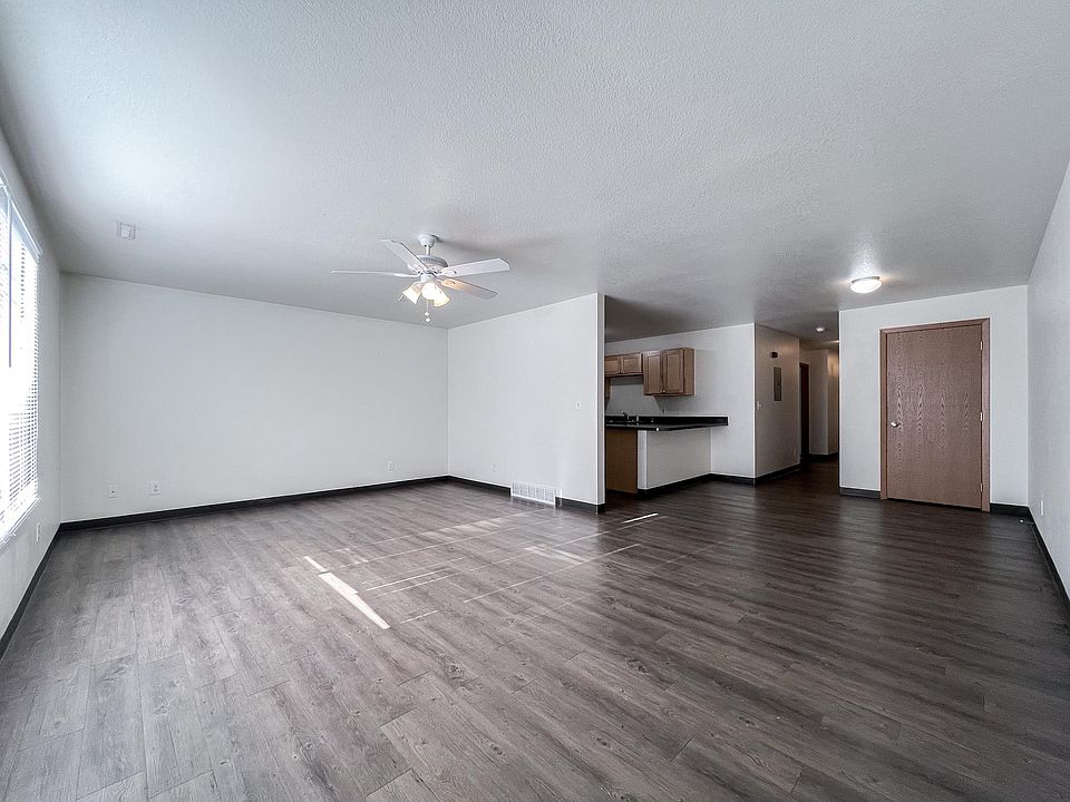 211 S Kellogg Ave UNIT 4, Ames, IA 50010 Zillow