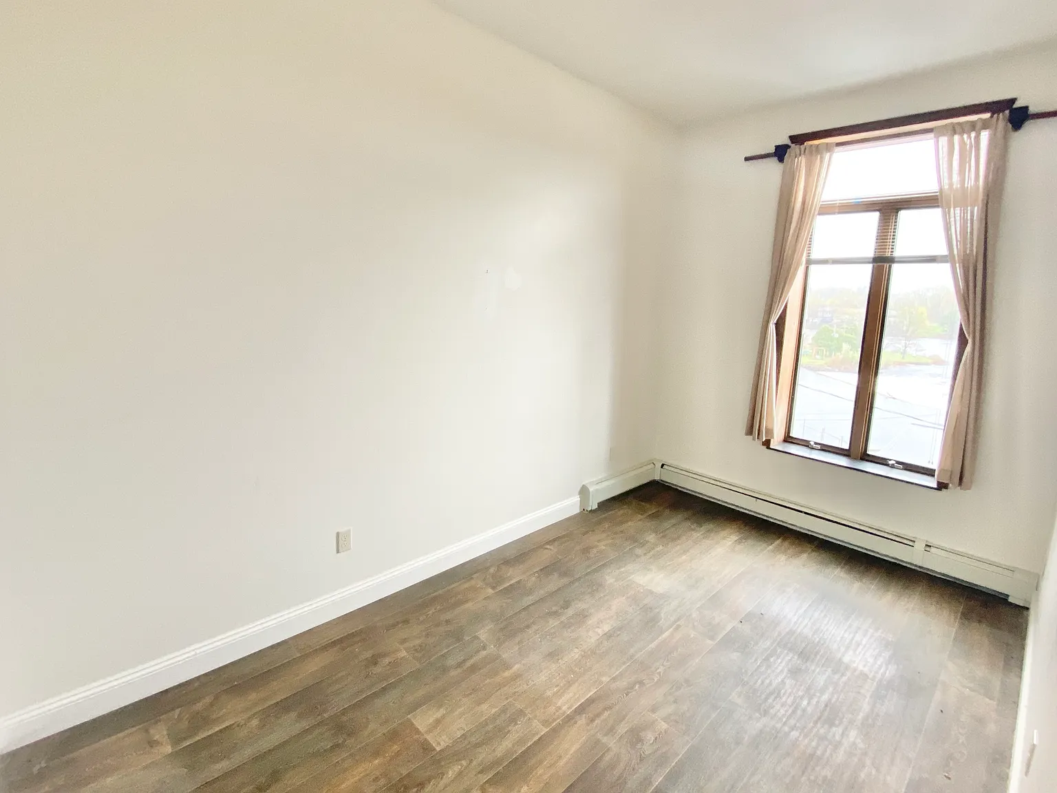 19 Market St — Photo 3