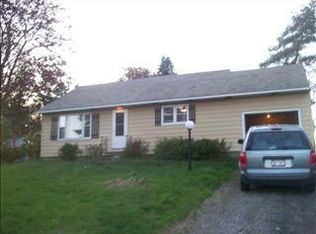 1373 Van Hoesen Rd, Castleton, NY 12033