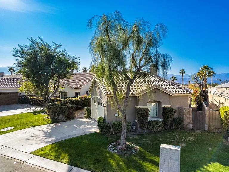 45809 Crosswater St — Photo 43