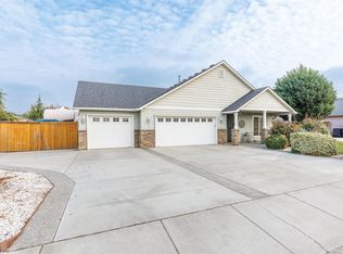 4911 Santa Fe Ln, Pasco, WA 99301