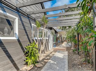 11894 Truro Ave #B, Hawthorne, CA 90250