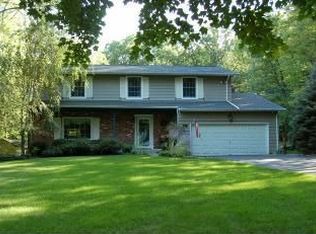 33 Cora Ln, Chester, NJ 07930