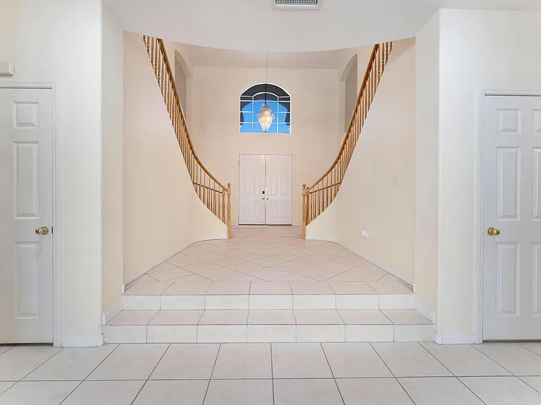 8901 Goldstone Ave — Photo 9