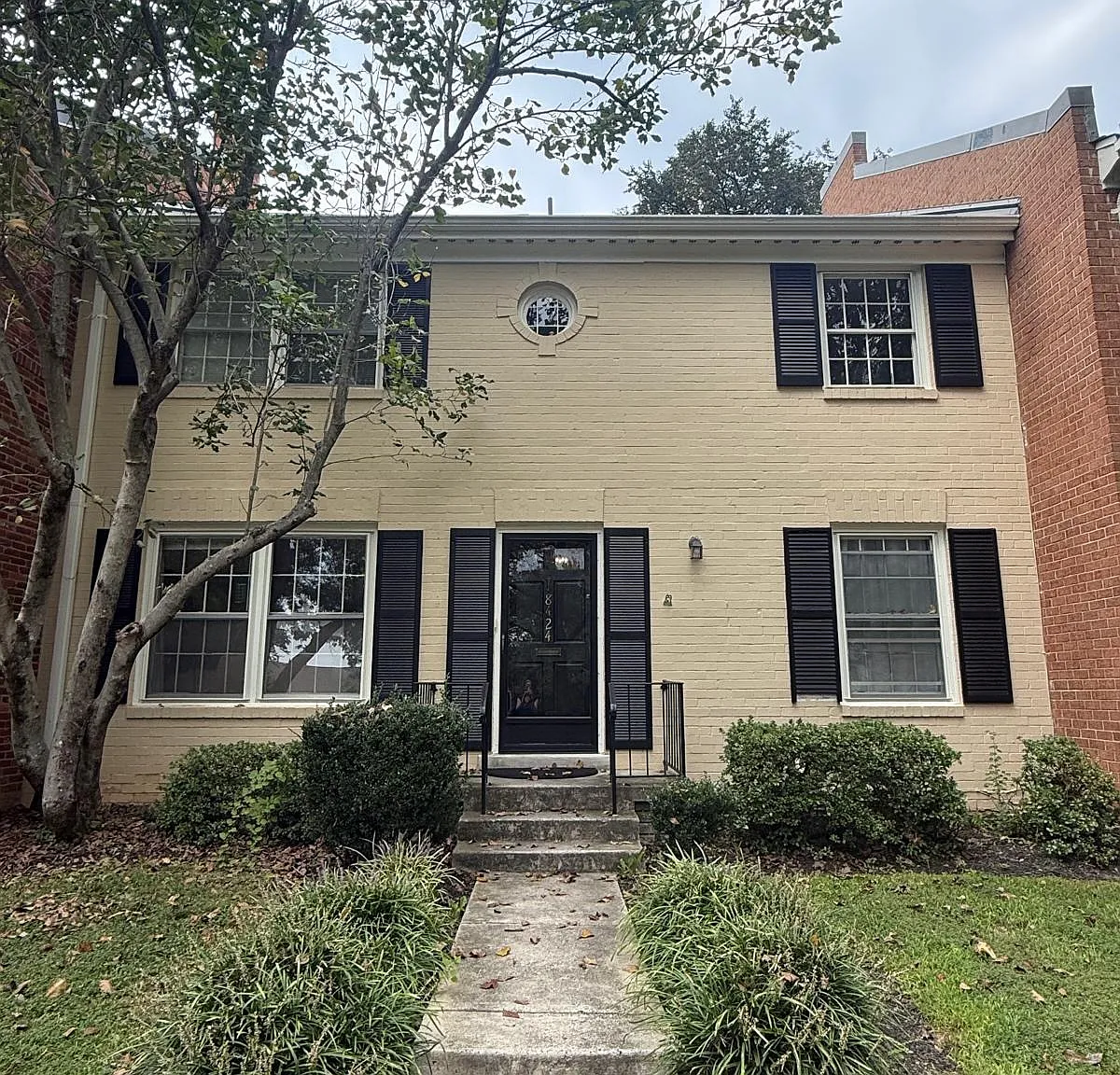 4 bed, 2800 sqft, $900 — Photo 3