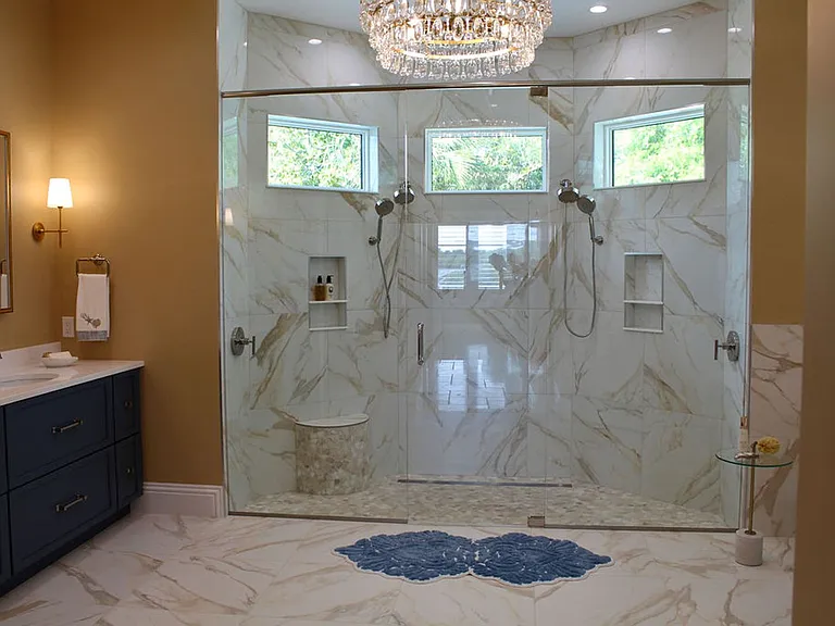 224 N Riverside Dr — Photo 23