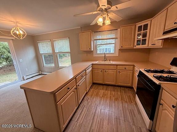 5th image of 19 Lyford Ct