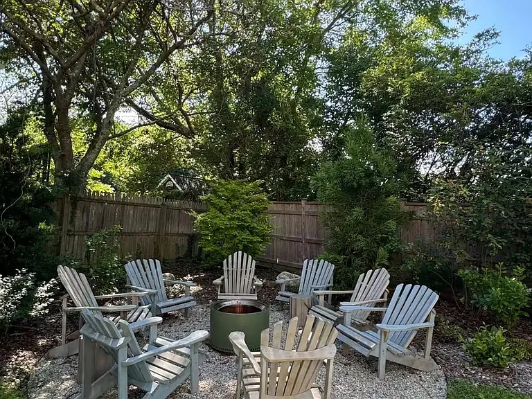 204 Clark Ave — Photo 12