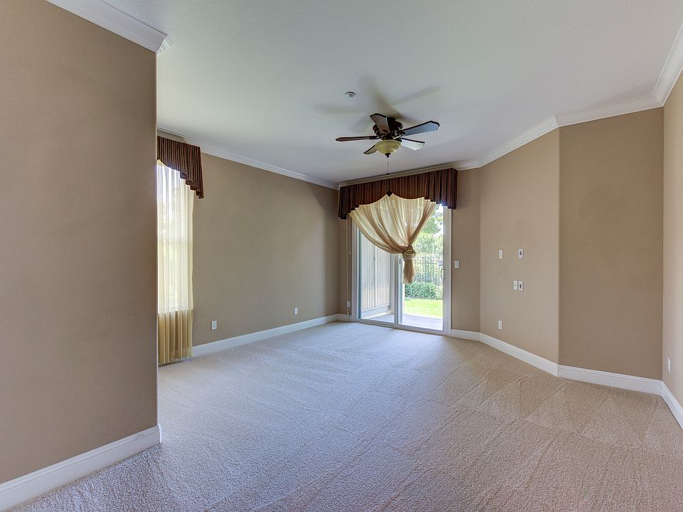 2nd image of 412 Oak Marsh Way