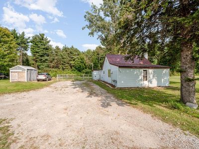 3330 N Huron Rd, Pinconning, MI, 48650