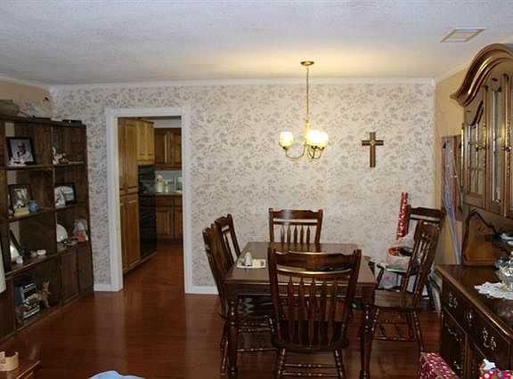 5th image of 37 Private Road 1831