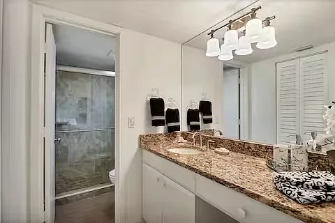 5201 Gulf Of Mexico Dr — Photo 27