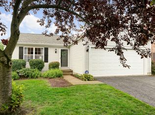 563 River Pebble Dr, Blacklick, OH 43004