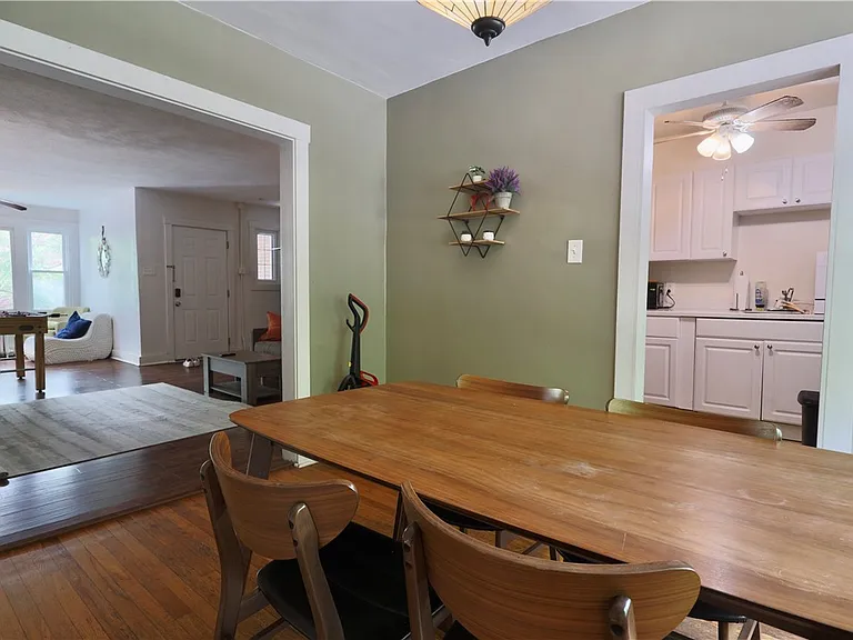 2324 Murray Ave — Photo 11