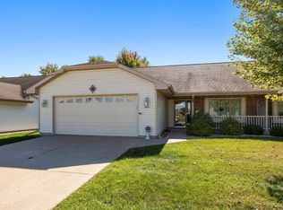 2411 Patriot Ln, Oshkosh, WI 54904