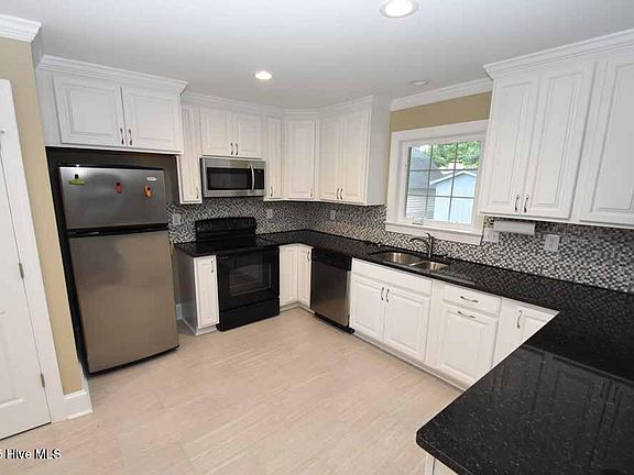 3rd image of 102 John Ave