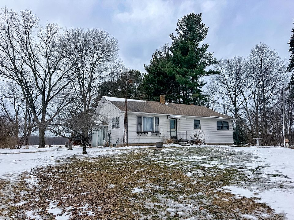 2nd image of 9456 N Wilhelm Rd