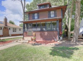 916 W William St, Champaign, IL 61821