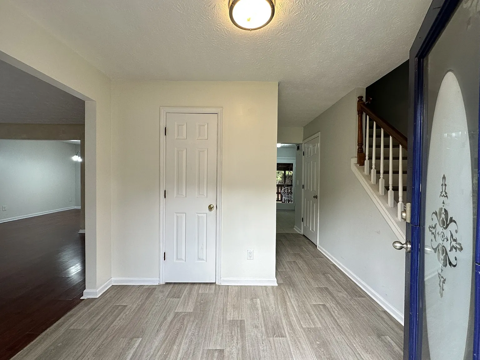 3 bed, 1703 sqft, $2,000 — Photo 2