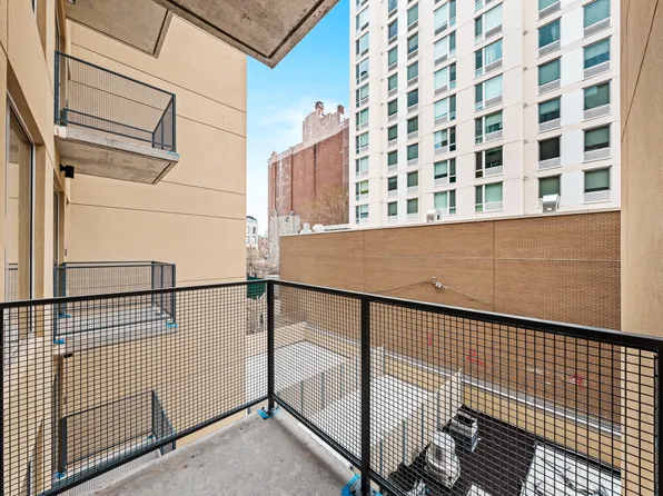 151 South Elliott Place image 4 of 53