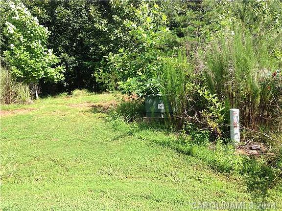 3rd image of 2159 Evergreen Dr