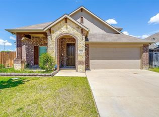 12724 Viewpoint Ln, Burleson, TX 76028