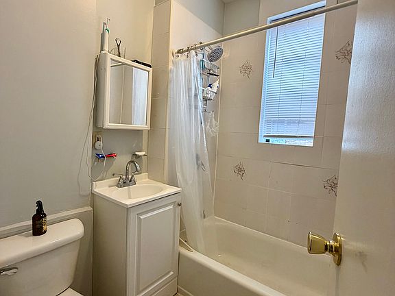 4th image of 117 Corbin Ave APT 404